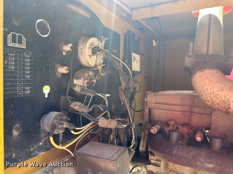 image for item DP8405 2008 Vermeer  BC2100XL wood chipper