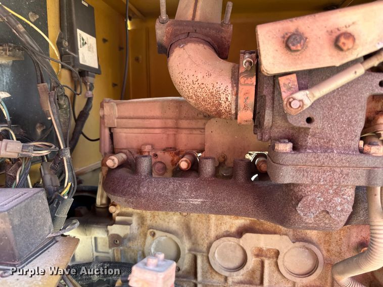 image for item DP8405 2008 Vermeer  BC2100XL wood chipper