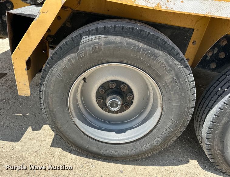 image for item DP8405 2008 Vermeer  BC2100XL wood chipper