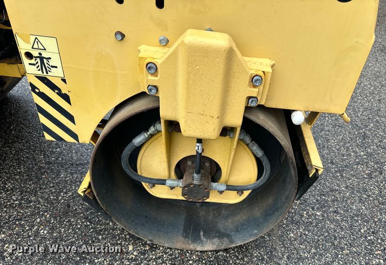 image for item DP8407 1997 Wacker RD880V double drum vibratory roller