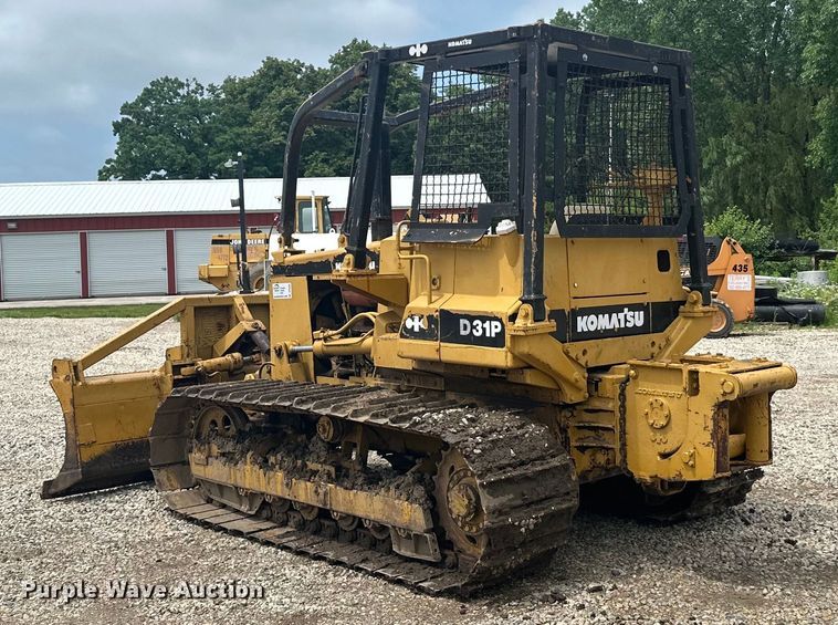 image for item DP8408 1982 Komatsu D31P-17 dozer
