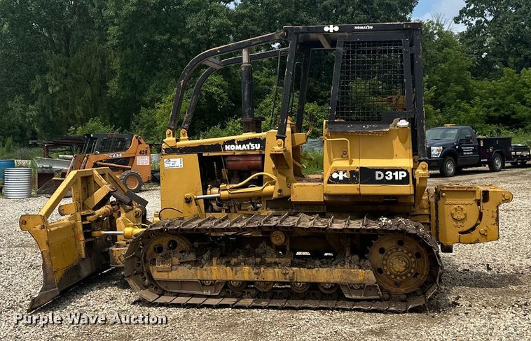 image for item DP8408 1982 Komatsu D31P-17 dozer