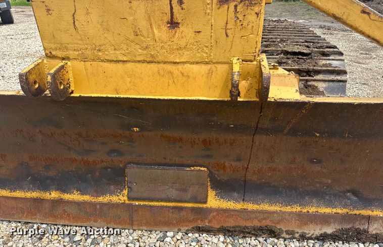 image for item DP8408 1982 Komatsu D31P-17 dozer