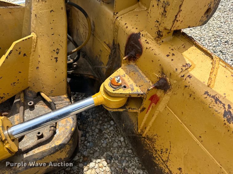 image for item DP8408 1982 Komatsu D31P-17 dozer