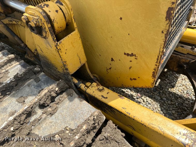 image for item DP8408 1982 Komatsu D31P-17 dozer