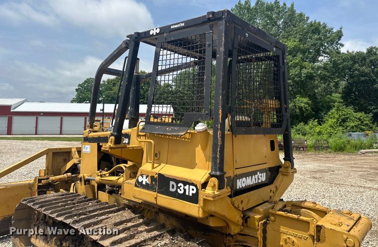 image for item DP8408 1982 Komatsu D31P-17 dozer