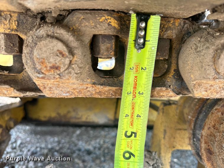 image for item DP8408 1982 Komatsu D31P-17 dozer