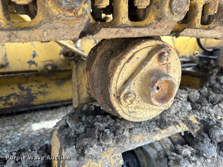 image for item DP8408 1982 Komatsu D31P-17 dozer