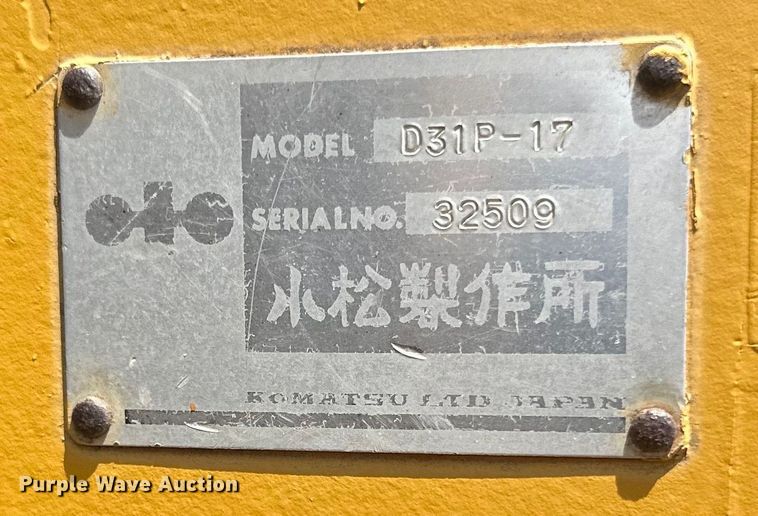 image for item DP8408 1982 Komatsu D31P-17 dozer