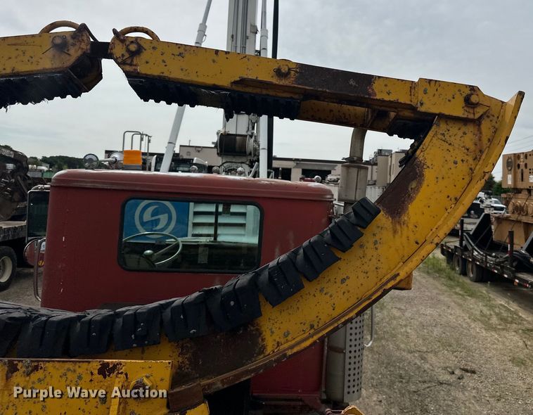 image for item DP8413 1977 International  F5050 6x6 pole setter truck