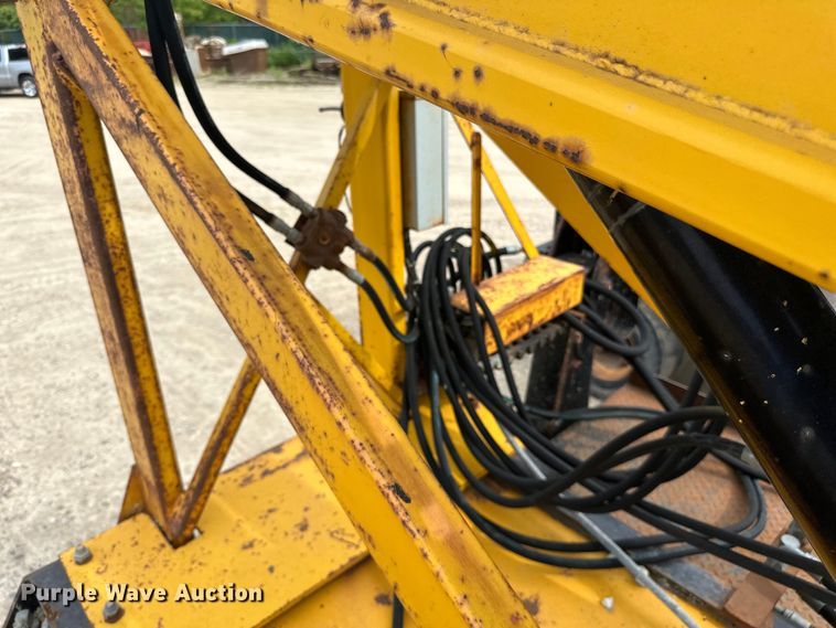 image for item DP8413 1977 International  F5050 6x6 pole setter truck