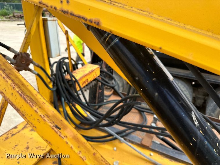 image for item DP8413 1977 International  F5050 6x6 pole setter truck