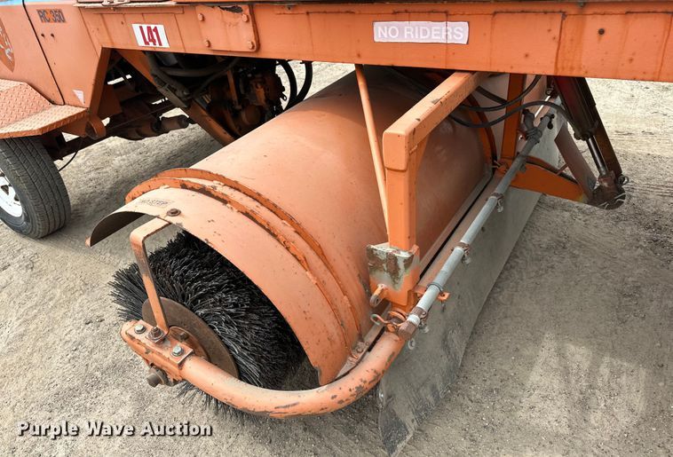 image for item DP8416 2005 Broce  RC350 broom