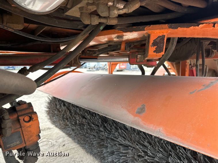 image for item DP8416 2005 Broce  RC350 broom