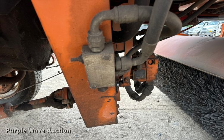 image for item DP8416 2005 Broce  RC350 broom