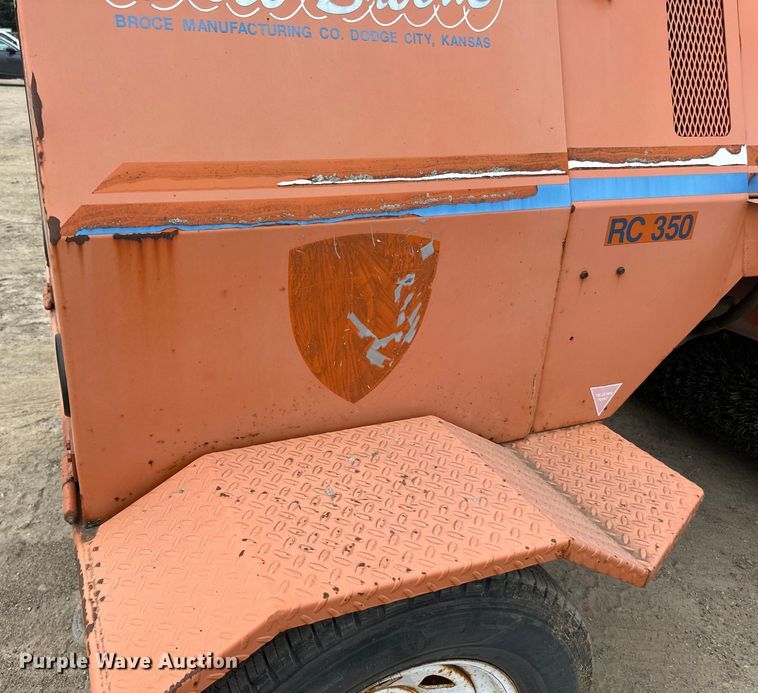 image for item DP8416 2005 Broce  RC350 broom