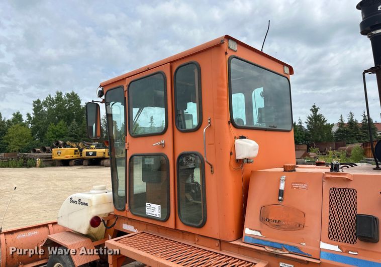 image for item DP8416 2005 Broce  RC350 broom