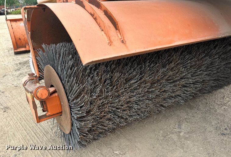 image for item DP8416 2005 Broce  RC350 broom