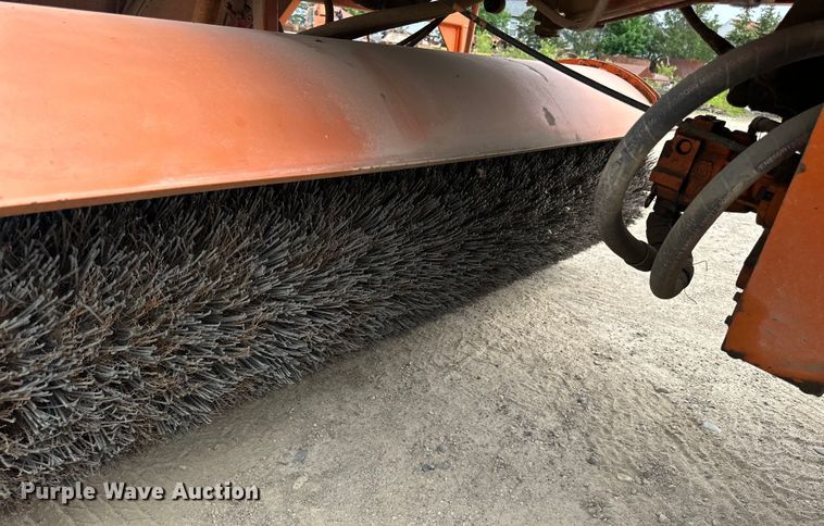 image for item DP8416 2005 Broce  RC350 broom