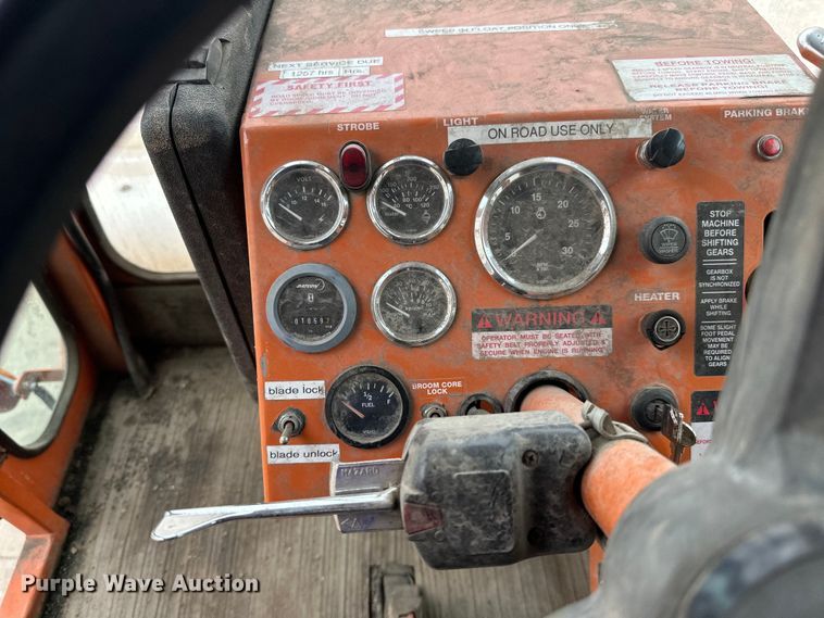 image for item DP8416 2005 Broce  RC350 broom