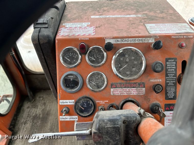 image for item DP8416 2005 Broce  RC350 broom