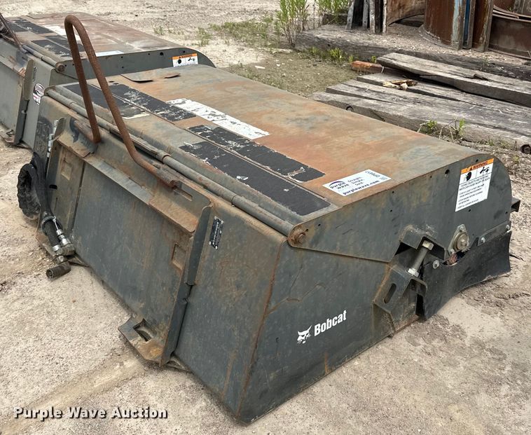 image for item DP8417 2014 Bobcat 72  skid steer sweeper