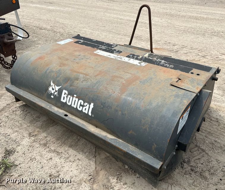 image for item DP8417 2014 Bobcat 72  skid steer sweeper