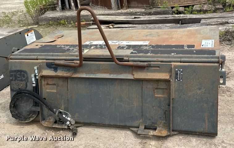 image for item DP8417 2014 Bobcat 72  skid steer sweeper