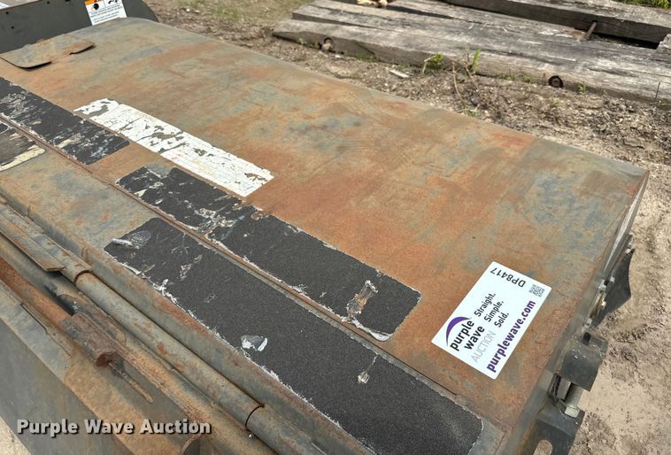 image for item DP8417 2014 Bobcat 72  skid steer sweeper