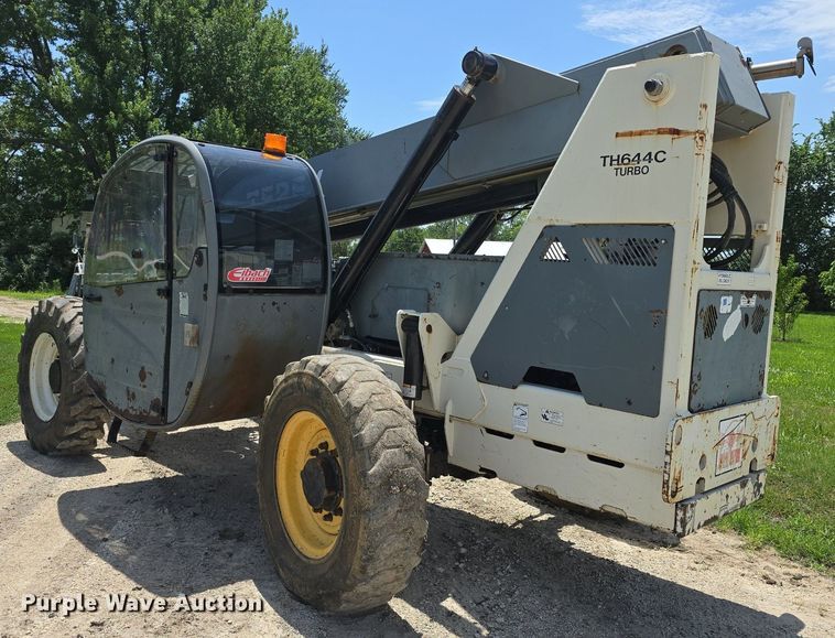 image for item DQ4437 2005 Terex TH644C telehandler
