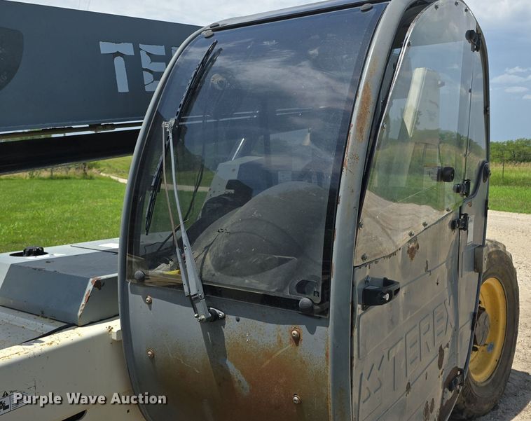 image for item DQ4437 2005 Terex TH644C telehandler