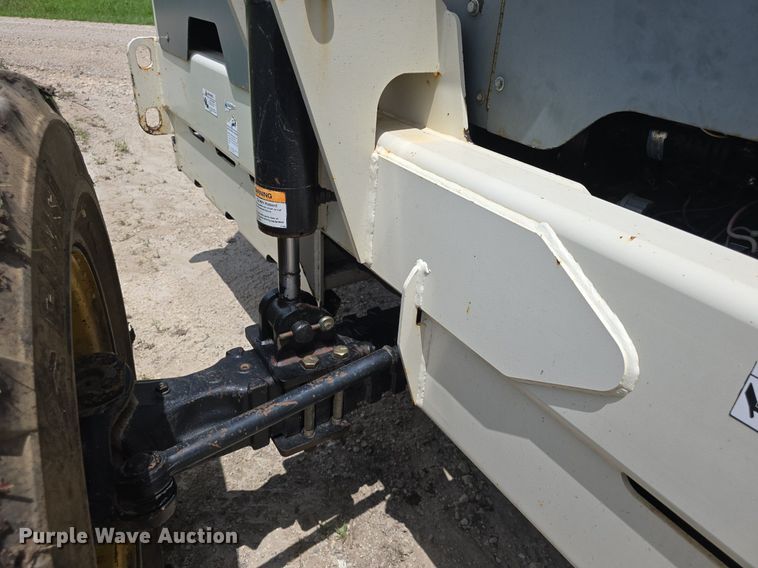 image for item DQ4437 2005 Terex TH644C telehandler