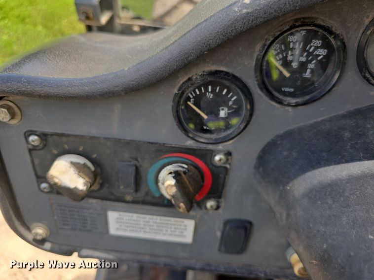 image for item DQ4437 2005 Terex TH644C telehandler