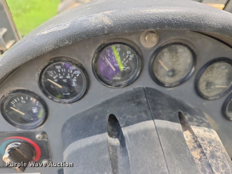 image for item DQ4437 2005 Terex TH644C telehandler