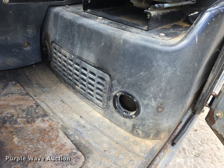 image for item DQ4437 2005 Terex TH644C telehandler