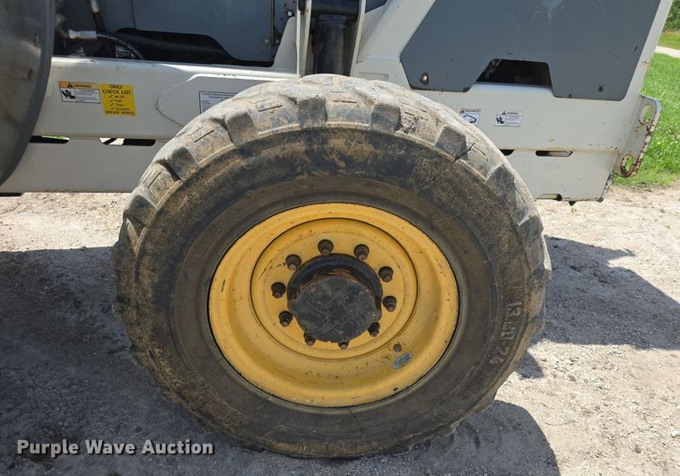 image for item DQ4437 2005 Terex TH644C telehandler