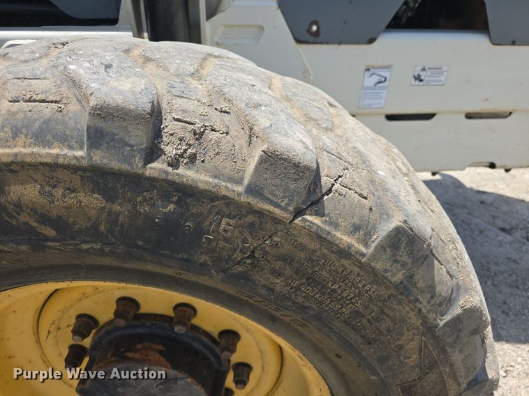 image for item DQ4437 2005 Terex TH644C telehandler