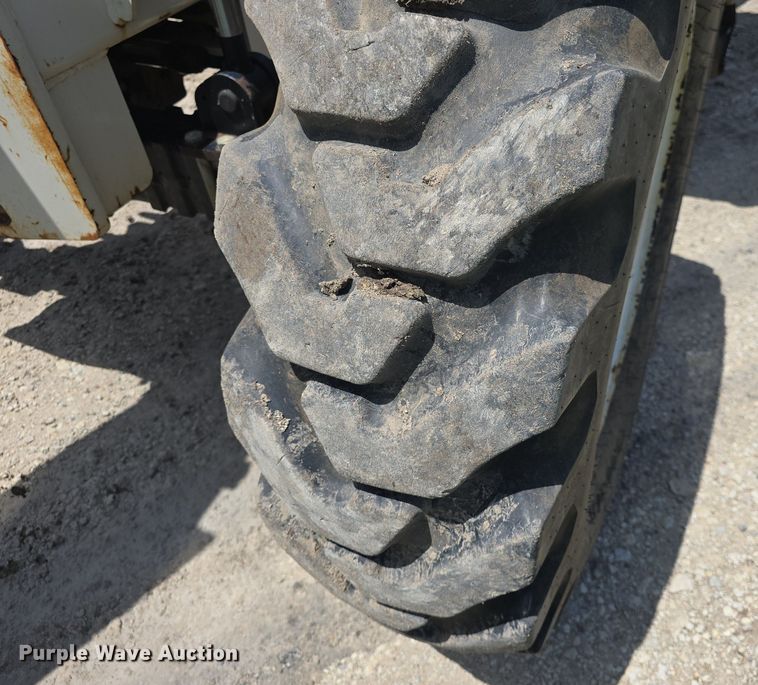 image for item DQ4437 2005 Terex TH644C telehandler