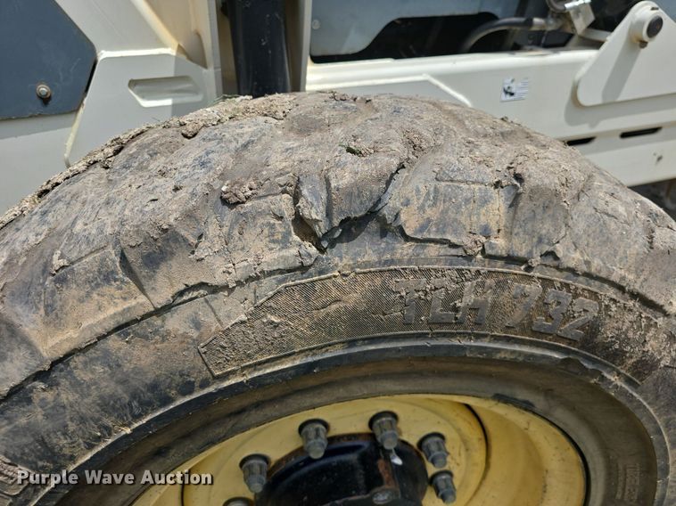 image for item DQ4437 2005 Terex TH644C telehandler