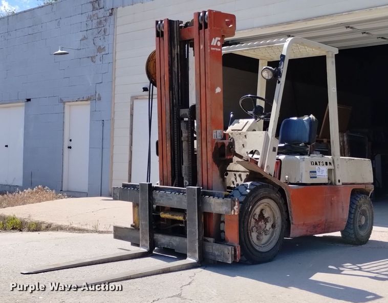 image for item DQ6128 Datsun 6000 forklift