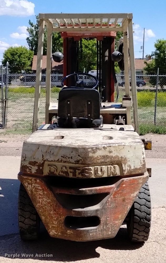 image for item DQ6128 Datsun 6000 forklift