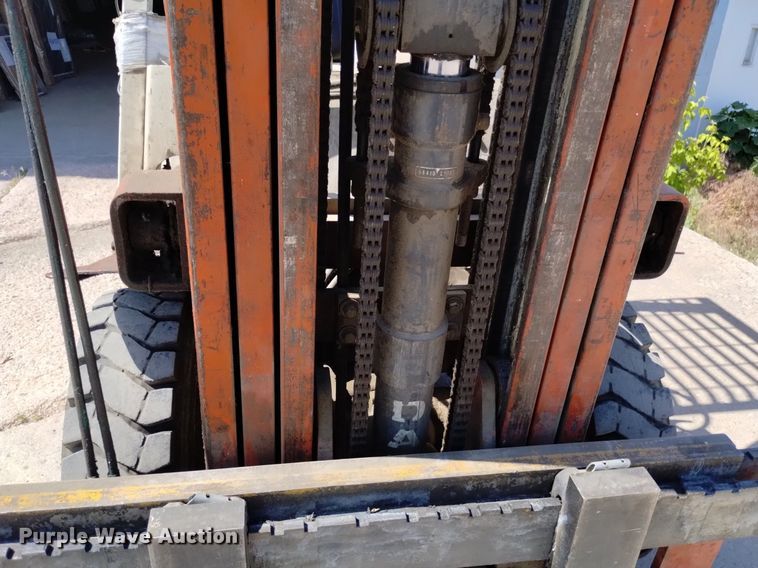 image for item DQ6128 Datsun 6000 forklift