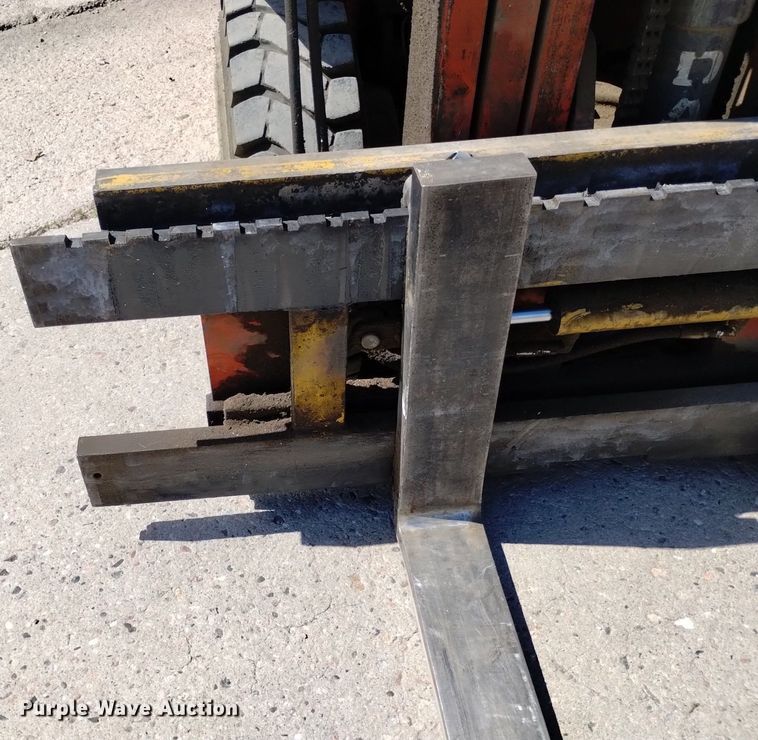 image for item DQ6128 Datsun 6000 forklift