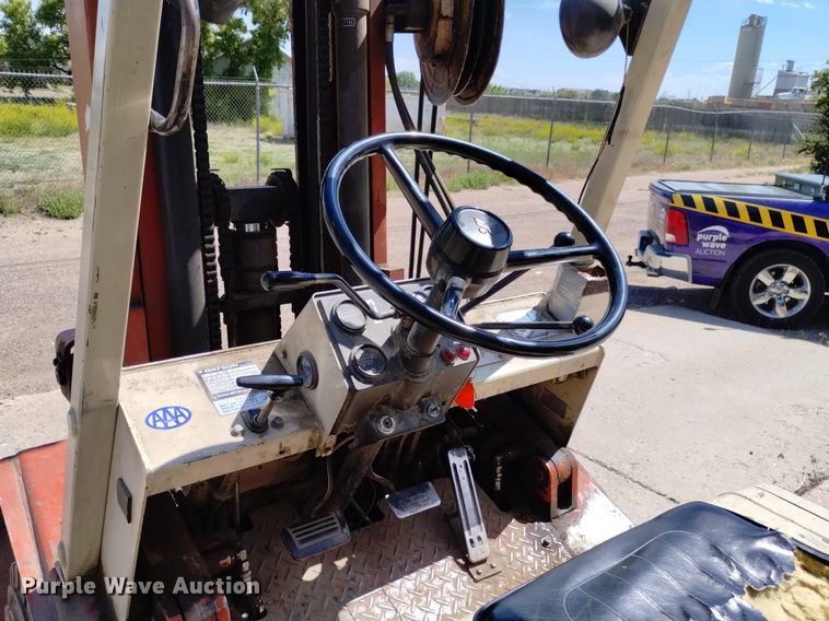 image for item DQ6128 Datsun 6000 forklift