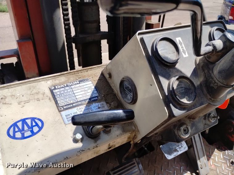 image for item DQ6128 Datsun 6000 forklift