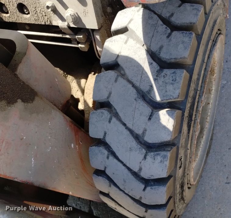 image for item DQ6128 Datsun 6000 forklift