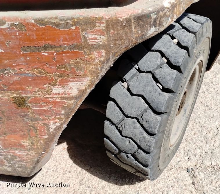 image for item DQ6128 Datsun 6000 forklift