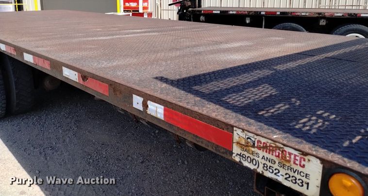 image for item DQ6129 2004 Sterling  L9500 flatbed truck