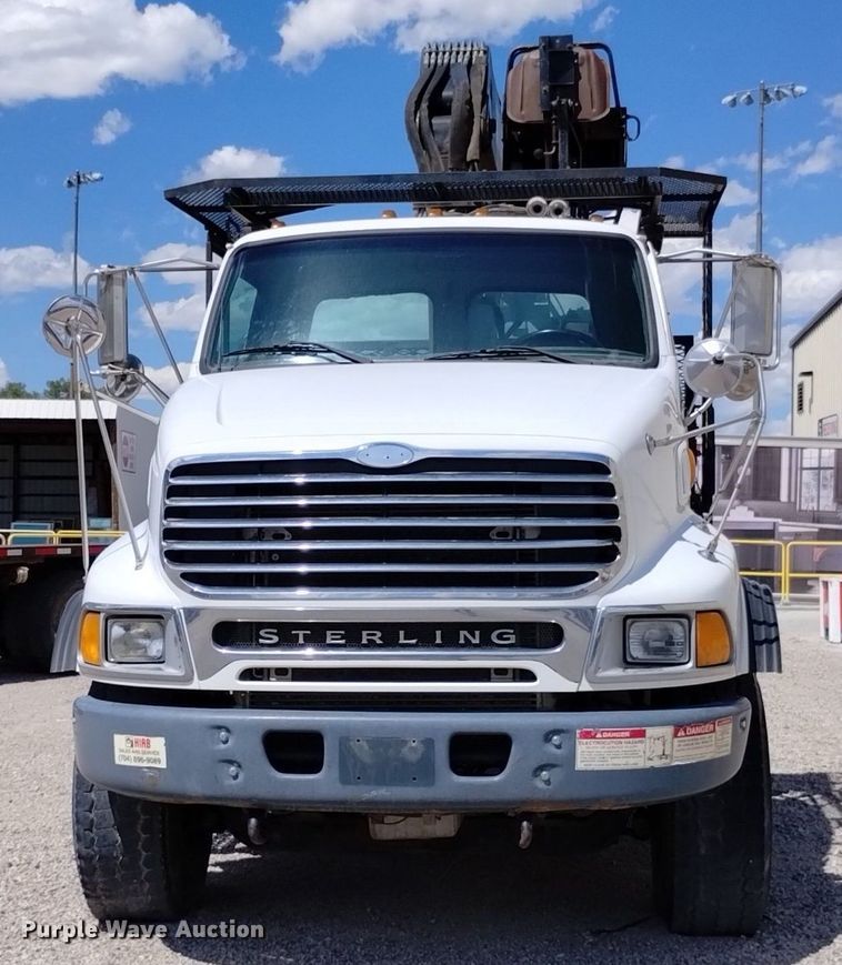 image for item DQ6130 2005 Sterling  crane truck