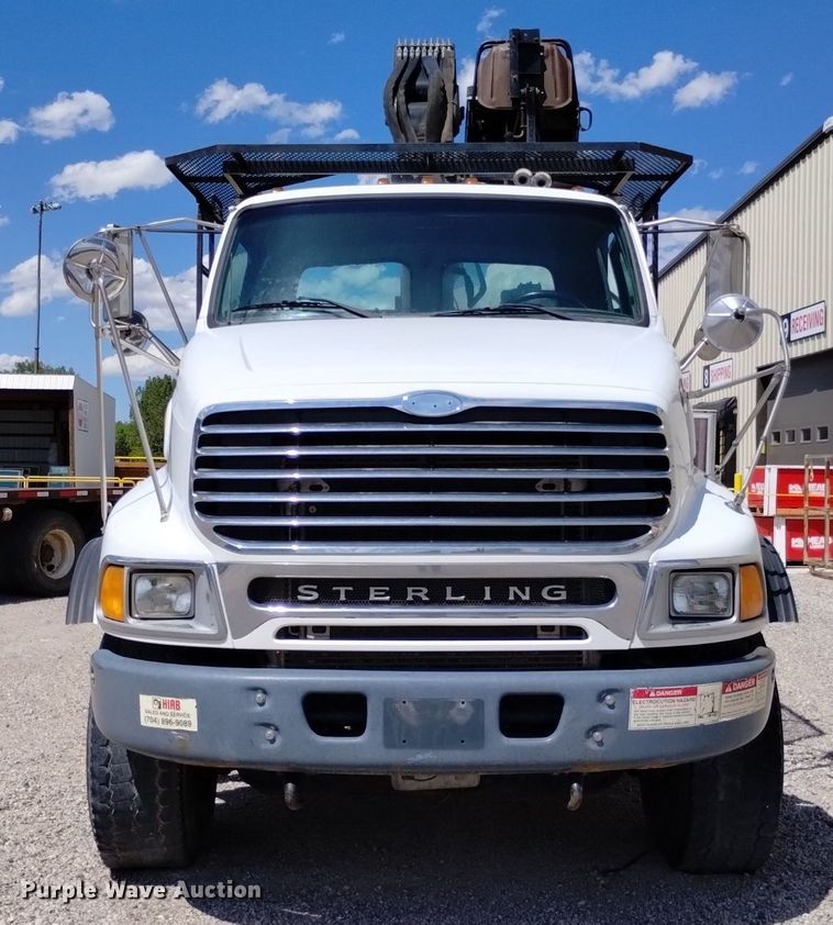 image for item DQ6130 2005 Sterling  crane truck